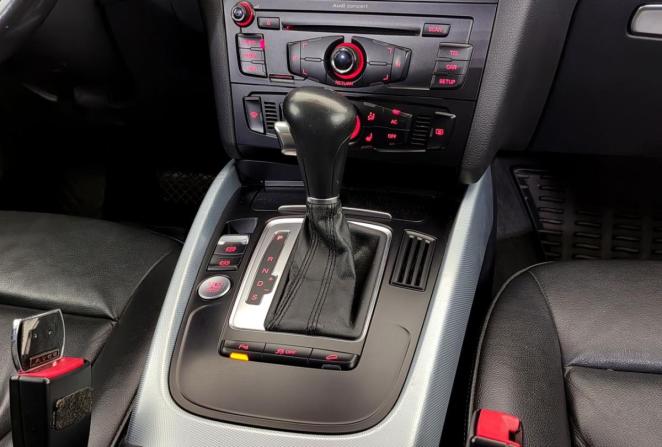 Audi Q5 I (8R) с пробегом 2011 года, цена 1 350 000 рублей, 236333 км, внедорожник, Автокод Объявления