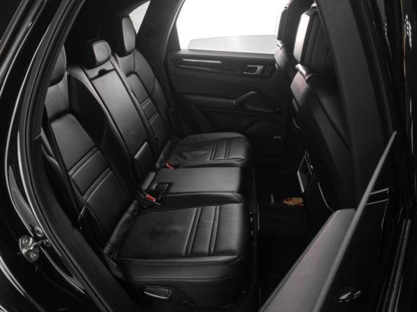 Porsche Cayenne III с пробегом 2018 года, цена 5 729 000 рублей, 133392 км, внедорожник, Автокод Объявления