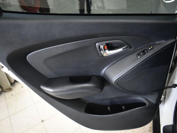 Hyundai ix35 I с пробегом 2013 года, цена 1 249 000 рублей, 228363 км, внедорожник, Автокод Объявления
