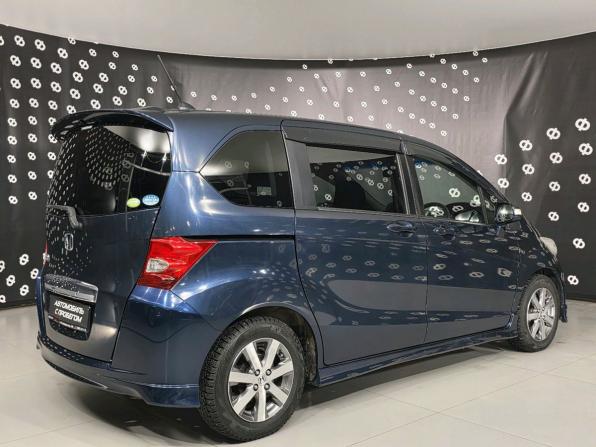Honda Freed I с пробегом 2011 года, цена 1 029 000 рублей, 133762 км, компактвэн, Автокод Объявления