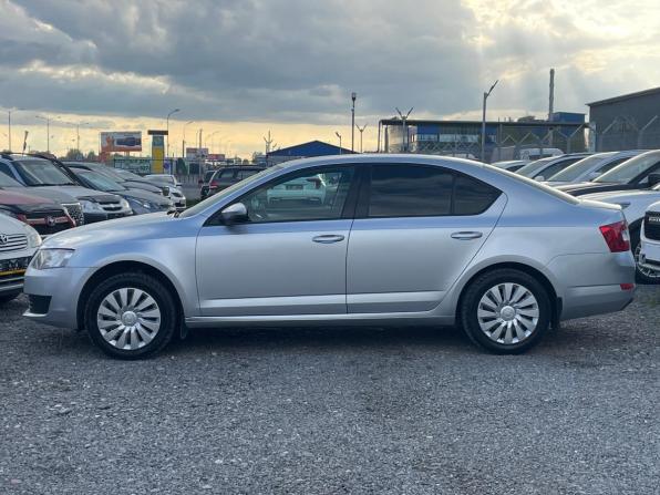 Skoda Octavia III (A7) с пробегом 2013 года, цена 920 000 рублей, 136925 км, лифтбек, Автокод Объявления