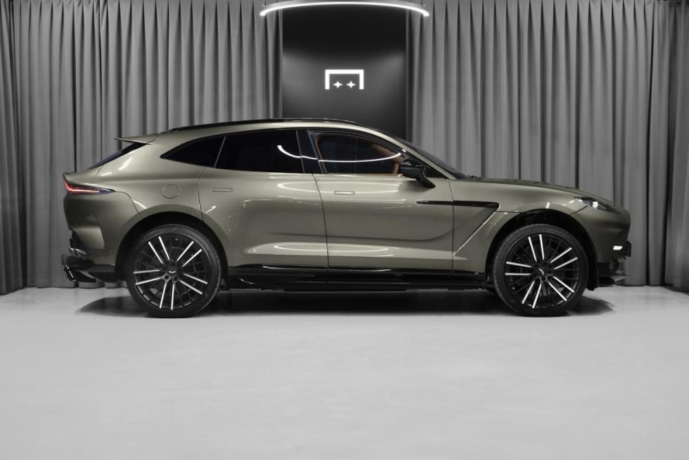 Aston Martin DBX I Москва  - изображение 10