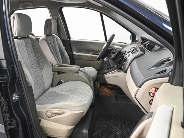Renault Scenic II Рестайлинг с пробегом 2008 года, цена 599 000 рублей, 285885 км, компактвэн, Автокод Объявления