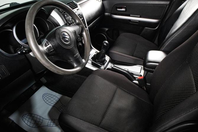 Suzuki Grand Vitara II Рестайлинг с пробегом 2010 года, цена 989 000 рублей, 273812 км, внедорожник, Автокод Объявления