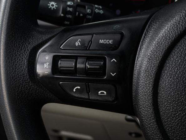 Kia Carnival III с пробегом 2018 года, цена 2 800 000 рублей, 105254 км, минивэн, Автокод Объявления