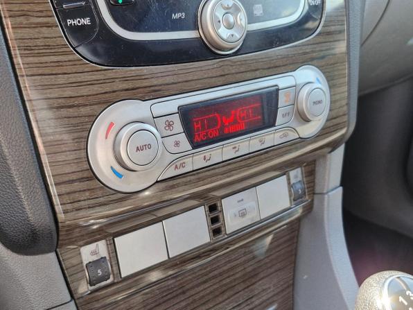Ford Focus II Рестайлинг с пробегом 2009 года, цена 530 000 рублей, 142435 км, хэтчбек, Автокод Объявления