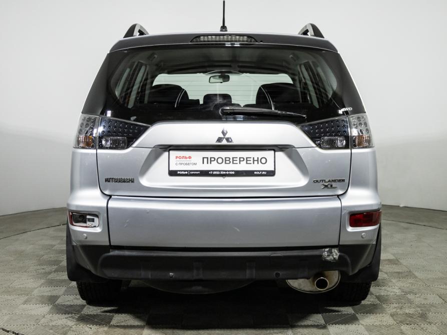 Mitsubishi Outlander II Рестайлинг Санкт-Петербург  - изображение 6