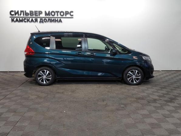 Honda Freed II с пробегом 2019 года, цена 1 599 000 рублей, 80000 км, компактвэн, Автокод Объявления