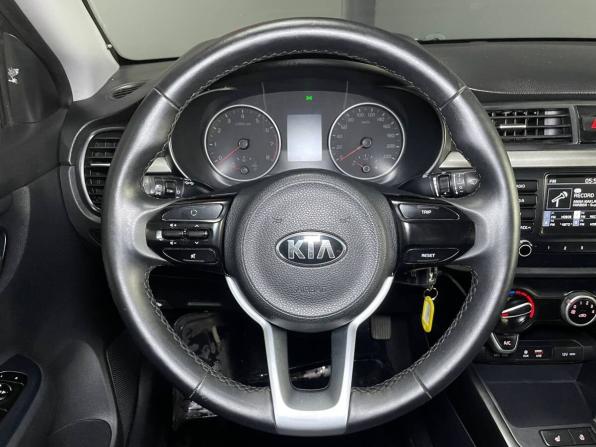Kia Rio IV с пробегом 2018 года, цена 995 000 рублей, 289313 км, седан, Автокод Объявления