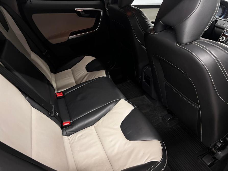 Volvo XC60 I Рестайлинг Санкт-Петербург  - изображение 10