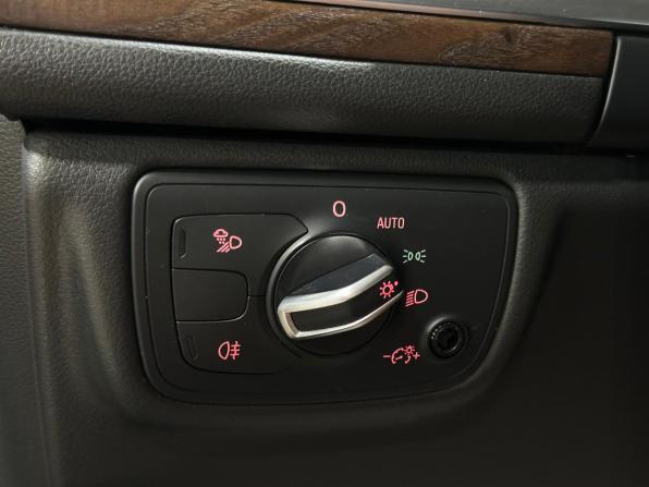 Audi A6 IV (C7) Рестайлинг с пробегом 2015 года, цена 2 270 000 рублей, 192691 км, седан, Автокод Объявления