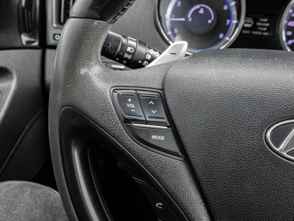 Hyundai Sonata VI (YF) с пробегом 2012 года, цена 1 330 000 рублей, 160041 км, седан, Автокод Объявления
