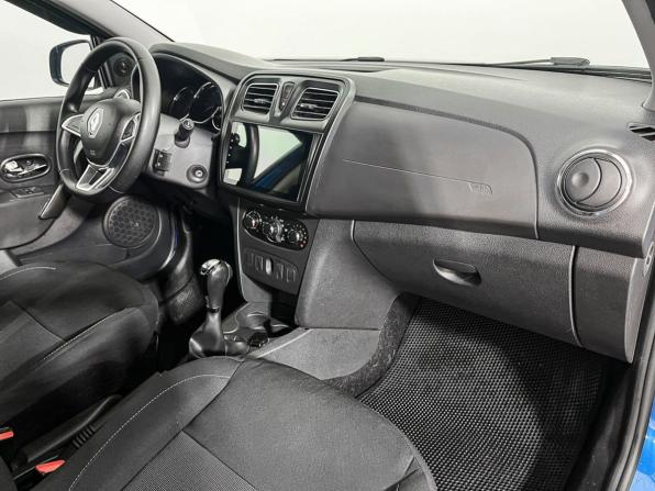 Renault Logan II Рестайлинг с пробегом 2020 года, цена 1 117 000 рублей, 88064 км, седан, Автокод Объявления