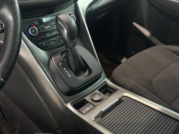 Ford Kuga II Рестайлинг с пробегом 2018 года, цена 1 795 000 рублей, 96298 км, внедорожник, Автокод Объявления