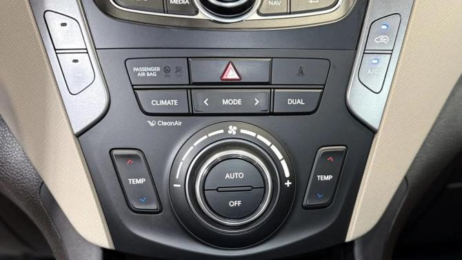 Hyundai Santa Fe III с пробегом 2013 года, цена 1 700 000 рублей, 235388 км, внедорожник, Автокод Объявления