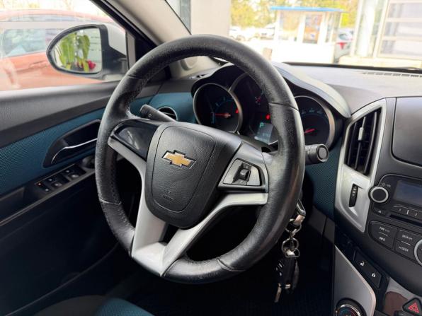Chevrolet Cruze I Рестайлинг с пробегом 2013 года, цена 870 000 рублей, 175737 км, седан, Автокод Объявления