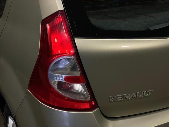 Renault Sandero I с пробегом 2011 года, цена 500 000 рублей, 182043 км, хэтчбек, Автокод Объявления