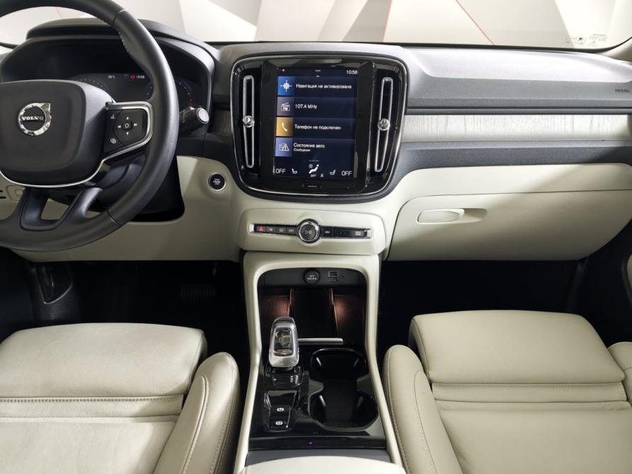 Volvo XC40 I Москва  - изображение 15