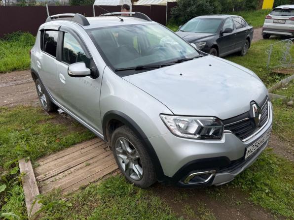 Renault Sandero II Рестайлинг с пробегом 2019 года, цена 1 237 000 рублей, 35000 км, хэтчбек, Автокод Объявления