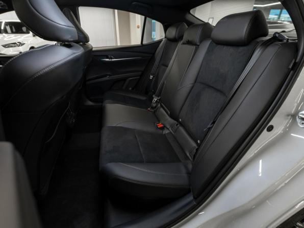 Toyota Camry IX (XV80) China Market с пробегом 2026 года, цена 4 450 000 рублей, 34 км, седан, Автокод Объявления