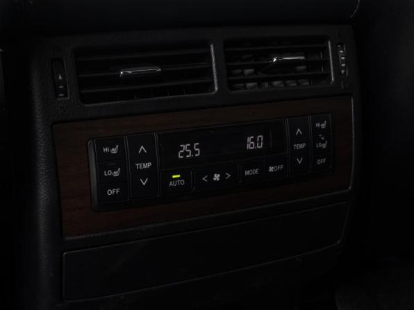 Toyota Land Cruiser 200 Series Рестайлинг 2 с пробегом 2017 года, цена 8 108 000 рублей, 83806 км, внедорожник, Автокод Объявления