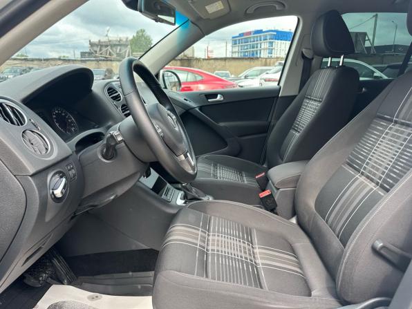 Volkswagen Tiguan I Рестайлинг с пробегом 2015 года, цена 1 580 000 рублей, 179243 км, внедорожник, Автокод Объявления
