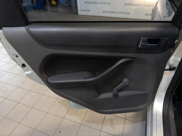 Ford Focus II с пробегом 2005 года, цена 379 000 рублей, 260000 км, седан, Автокод Объявления