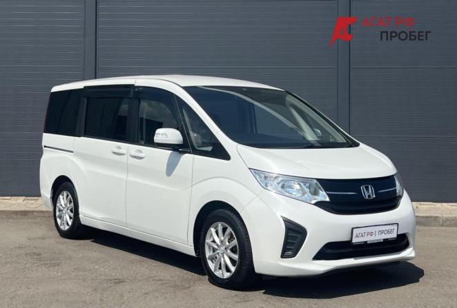 Honda Stepwgn V Рестайлинг с пробегом 2018 года, цена 1 860 000 рублей, 100000 км, минивэн, Автокод Объявления