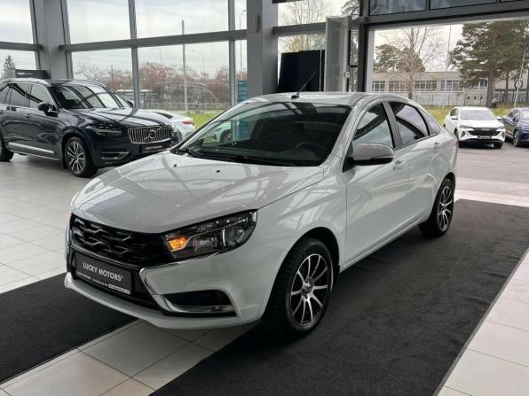 Lada (ВАЗ) Vesta I с пробегом 2017 года, цена 695 000 рублей, 112143 км, седан, Автокод Объявления
