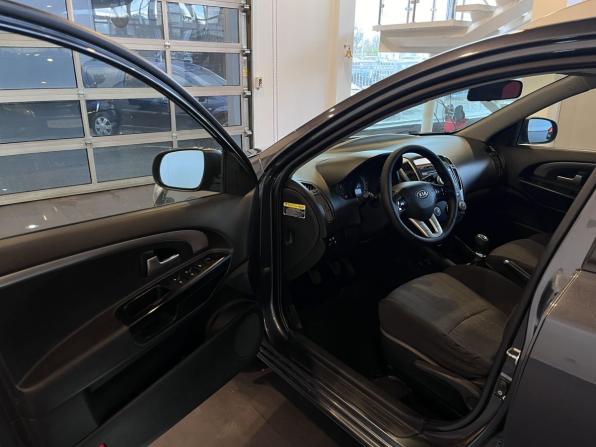 Kia Ceed I Рестайлинг с пробегом 2011 года, цена 565 000 рублей, 304236 км, универсал, Автокод Объявления