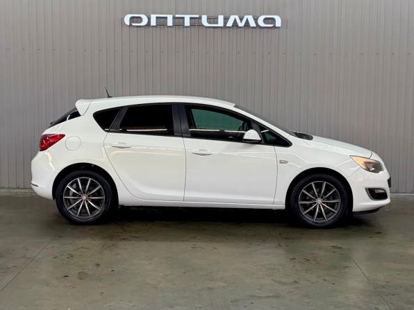 Opel Astra J Рестайлинг с пробегом 2013 года, цена 797 000 рублей, 190319 км, хэтчбек, Автокод Объявления