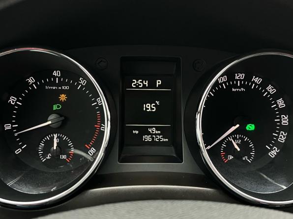 Skoda Yeti I с пробегом 2010 года, цена 550 000 рублей, 196000 км, внедорожник, Автокод Объявления