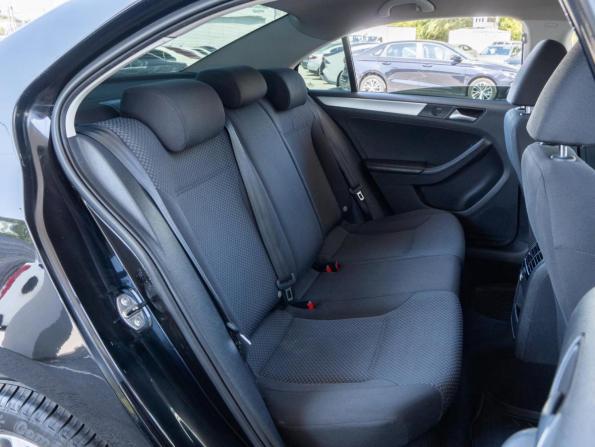 Volkswagen Jetta VI с пробегом 2012 года, цена 999 000 рублей, 196145 км, седан, Автокод Объявления