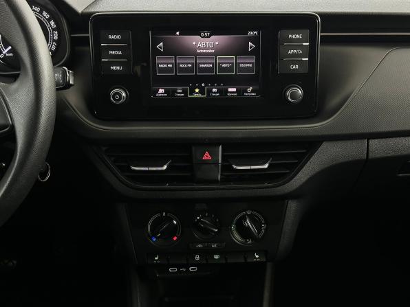 Skoda Rapid II с пробегом 2020 года, цена 1 005 000 рублей, 292795 км, лифтбек, Автокод Объявления