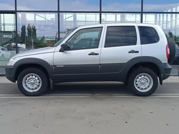 Chevrolet Niva I Рестайлинг с пробегом 2017 года, цена 760 000 рублей, 58232 км, внедорожник, Автокод Объявления