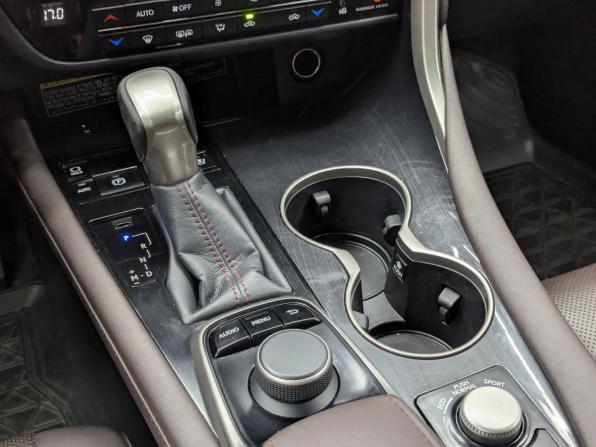 Lexus RX IV с пробегом 2017 года, цена 2 865 000 рублей, 154447 км, внедорожник, Автокод Объявления