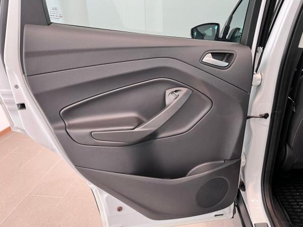 Ford Kuga II с пробегом 2015 года, цена 1 470 000 рублей, 111316 км, внедорожник, Автокод Объявления