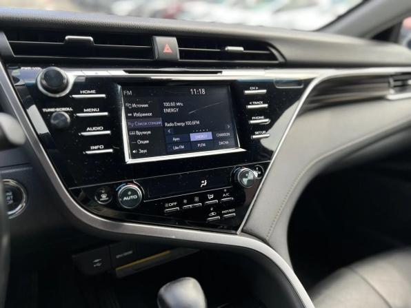 Toyota Camry VIII (XV70) с пробегом 2019 года, цена 2 699 000 рублей, 130776 км, универсал, Автокод Объявления