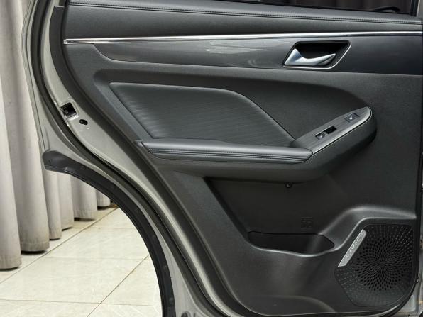Haval Jolion I с пробегом 2021 года, цена 1 859 000 рублей, 44211 км, внедорожник, Автокод Объявления