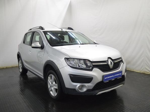 Renault Sandero II с пробегом 2015 года, цена 850 000 рублей, 99900 км, хэтчбек, Автокод Объявления
