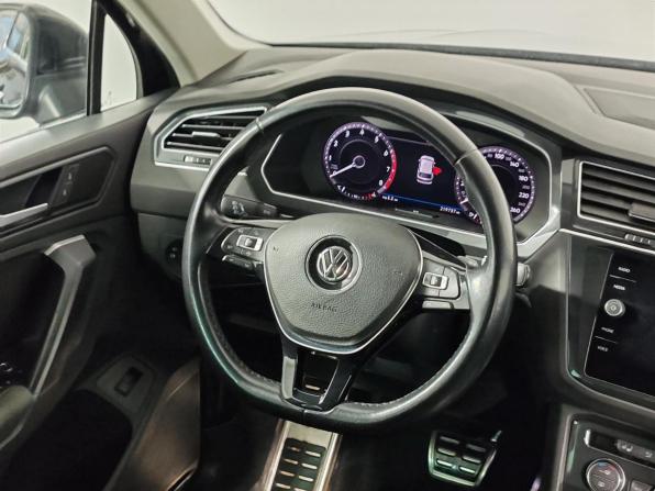 Volkswagen Tiguan II с пробегом 2018 года, цена 1 875 000 рублей, 219731 км, внедорожник, Автокод Объявления