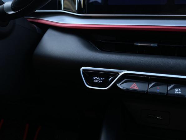 Geely Coolray I Рестайлинг с пробегом 2023 года, цена 1 929 000 рублей, 60400 км, внедорожник, Автокод Объявления