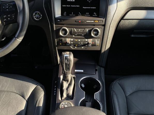 Ford Explorer V Рестайлинг 2 с пробегом 2018 года, цена 3 319 000 рублей, 107500 км, внедорожник, Автокод Объявления