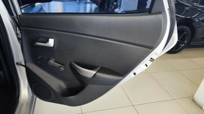 Kia Rio III Рестайлинг с пробегом 2017 года, цена 995 000 рублей, 125500 км, хэтчбек, Автокод Объявления