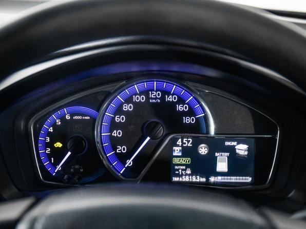 Toyota Corolla XI (E160 E170 E180) Рестайлинг 1 с пробегом 2015 года, цена 895 500 рублей, 323911 км, универсал, Автокод Объявления