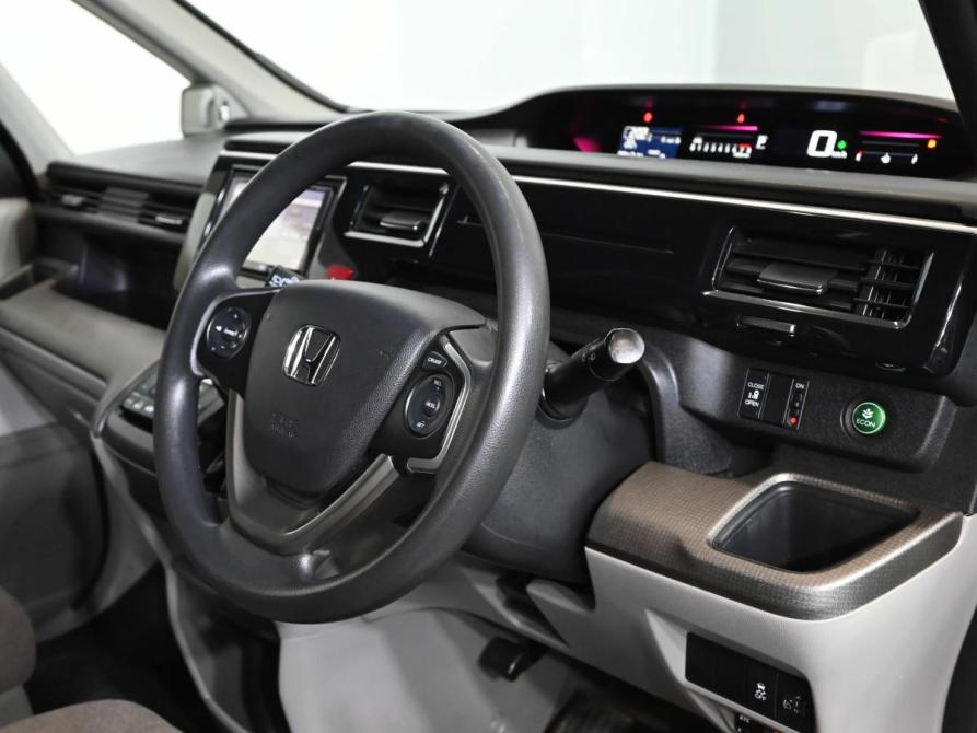 Honda Stepwgn V Екатеринбург  - изображение 11