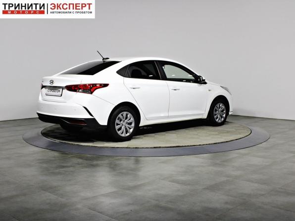 Hyundai Solaris II Рестайлинг с пробегом 2020 года, цена 1 657 000 рублей, 74380 км, седан, Автокод Объявления