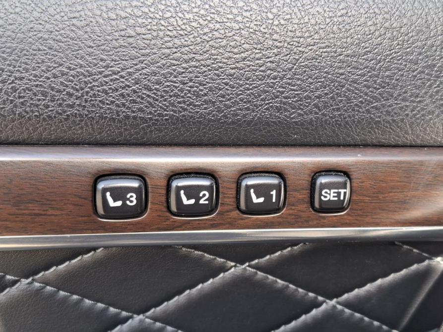 Toyota Land Cruiser 200 Series Рестайлинг 2 Санкт-Петербург  - изображение 21