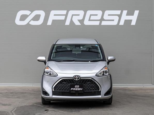 Toyota Sienta II Рестайлинг с пробегом 2020 года, цена 1 380 000 рублей, 142413 км, компактвэн, Автокод Объявления