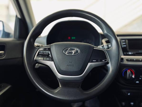 Hyundai Solaris II Рестайлинг с пробегом 2021 года, цена 1 369 900 рублей, 99600 км, седан, Автокод Объявления